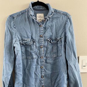 H&M womens chambray button down blouse